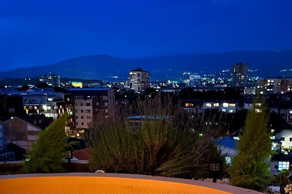The White Soap Rooftop Skopje Buitenkant foto